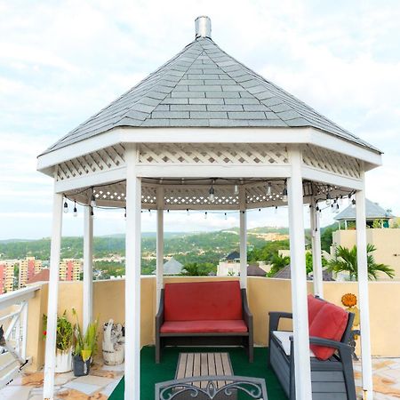 Columbus Heights A5 Apartment Ocho Rios Exterior photo